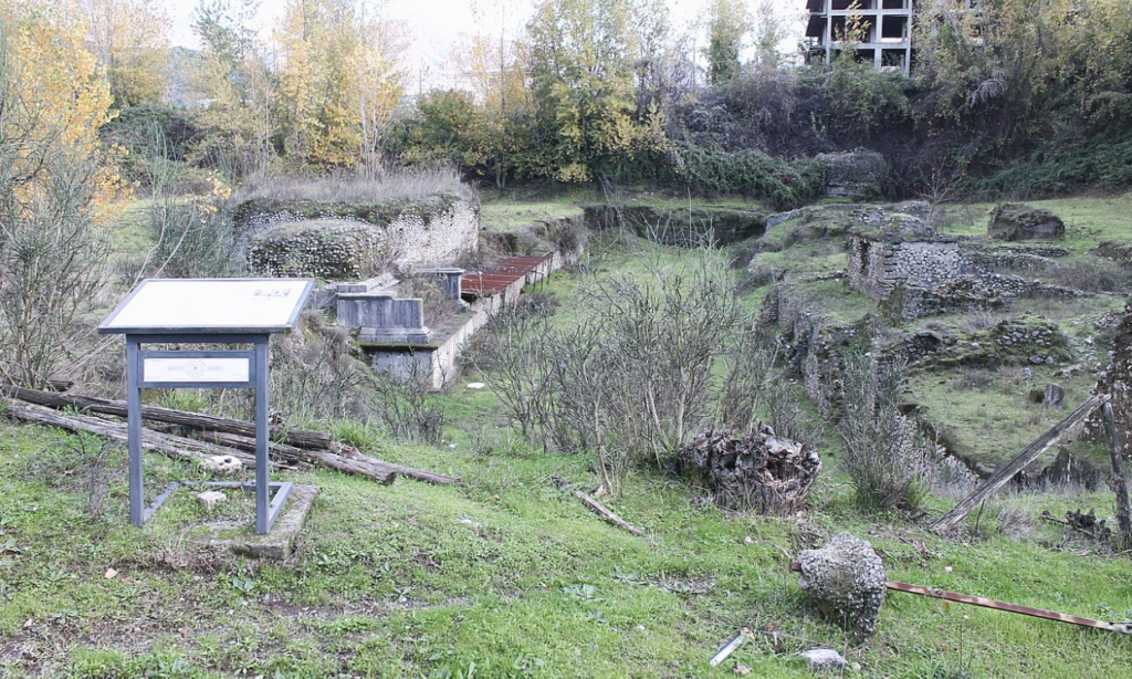 Area archeologica della necropoli monumentale in Loc. Pizzone