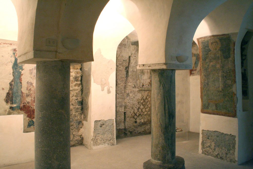 SALERNO, Centro Storico, 16 dicembre 2017  7 gennaio 2018.  Luci e Riflessi di Bardese in scena a Santa Maria de Lama. Inaugurazione della mostra-evento sabato 16 dicembre alle ore 19.00