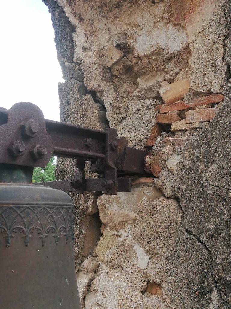 RESTAURANDO IL CAMPANILE DELLA CHIESA DI SAN FELICE IN FELLINE A SALERNO. Lintervento e tutte le operazioni eseguite sotto lAlta Sorveglianza della Soprintendenza ABAP.
