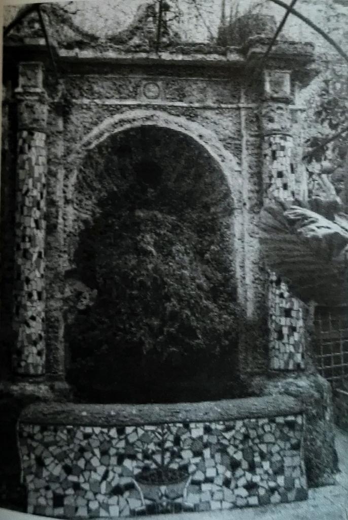 Fontane in citt: la fontana di palazzo San Massimo, terrazza #iorestoacasa  #laculturanonsiferma