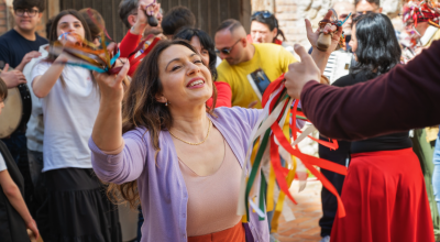 SALERNO – Festa al Palazzo  Il tosello della Festa della Madonna delle Galline a Palazzo Ruggi D’Aragona Mostra Fotografica La Festa del 99  9-19 Aprile 2026