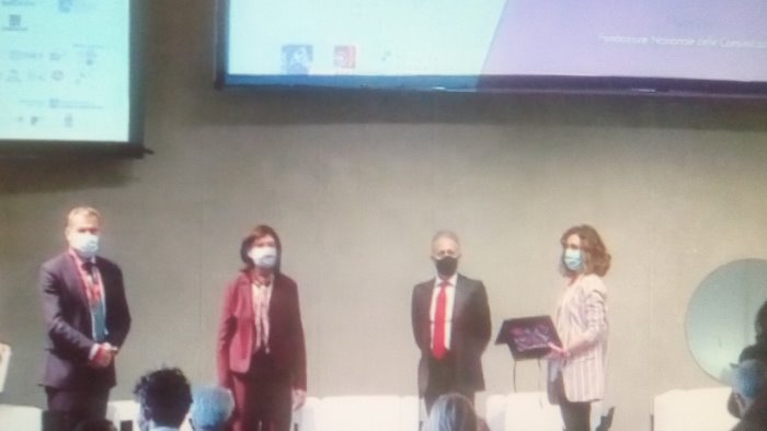 LA SOPRINTENDENZA DI SALERNO E AVELLINO PROTAGONISTA AL LUBEC DI LUCCA. FRANCESCA CASULE RITIRA IL PREMIO. PRESENTE ANCHE IL VICE MINISTRO ANNA LAURA ORRICO