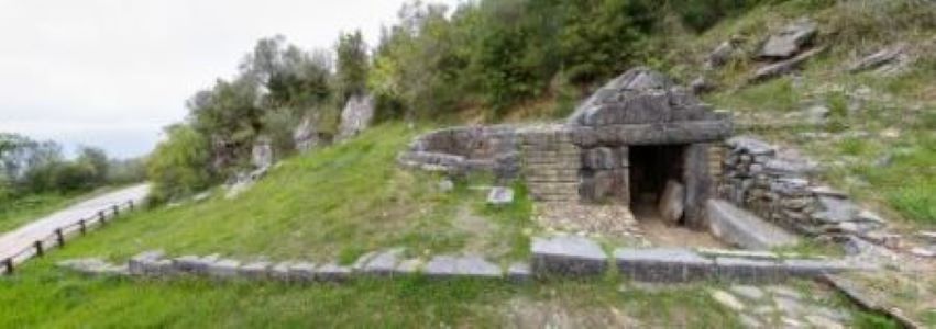 ROCCAGLORIOSA (SA)   Le lite di una comunit lucana: la necropoli in localit la Scala di Roccagloriosa. #iorestoacasa #laculturanonsiferma
