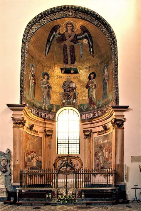 SALERNO – Cattedrale di san Matteo. Il transetto: abside minore meridionale  #laculturanonsiferma