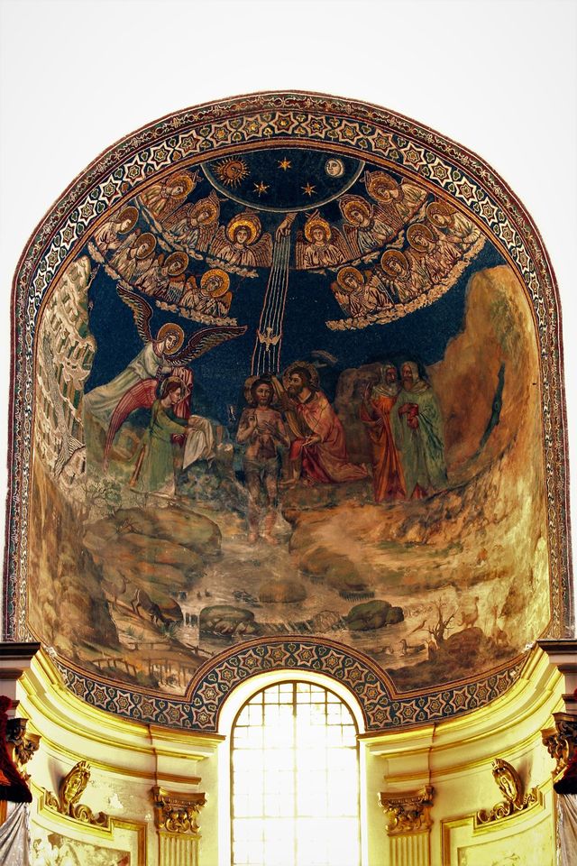 SALERNO – Cattedrale di san Matteo. Il transetto: abside sinistra  #laculturanonsiferma
