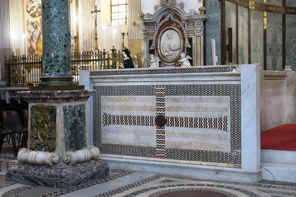SALERNO – Cattedrale di san Matteo. L’altare maggiore  #laculturanonsiferma