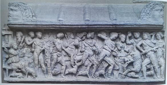 SALERNO – Cattedrale di San Matteo. L’atrio: monumenti vari  #laculturanonsiferma