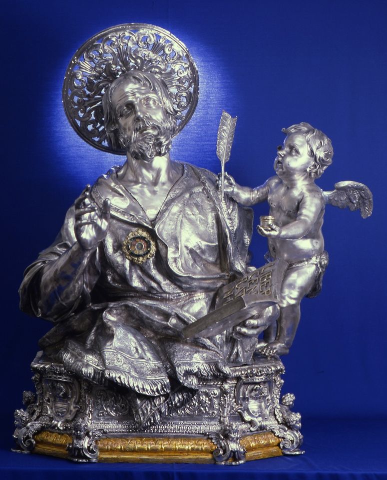 SALERNO – Cattedrale san Matteo. La Cappella del Tesoro: statue dargento