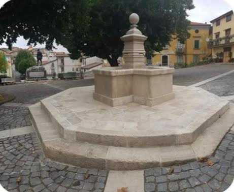 SICIGNANO DEGLI ALBURNI (SA) – Ritorna all’antico splendore la fontana monumentale del XVI sec.